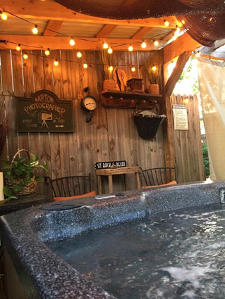 Hot Tub Spa at Oasis at Oakhaven